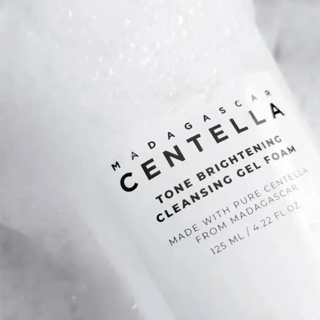 Skin1004 -Madagascar Centella Tone Brightening Cleansing Gel Foam